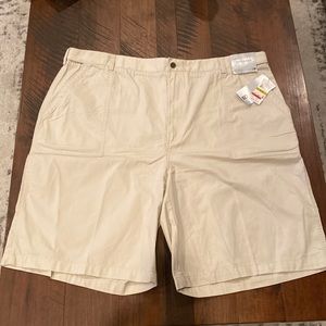 Geoffrey Beene Stone Shorts Size 44 w/ Extender Waistband